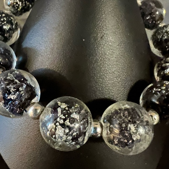 Handmade beaded bracelet - Picture 3 of 3